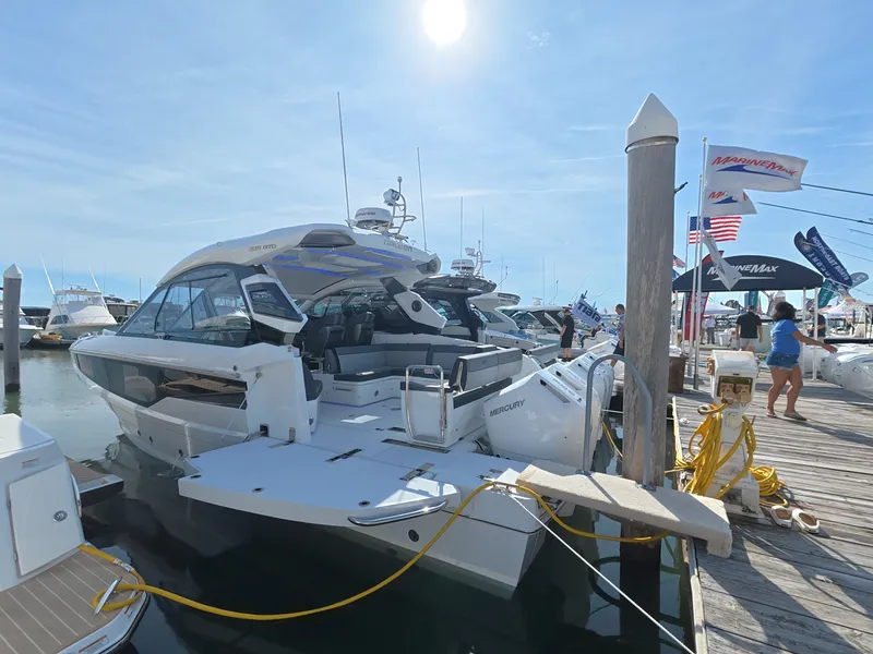 Slide: The Image of Galeon 335 GTO 2027 - 2