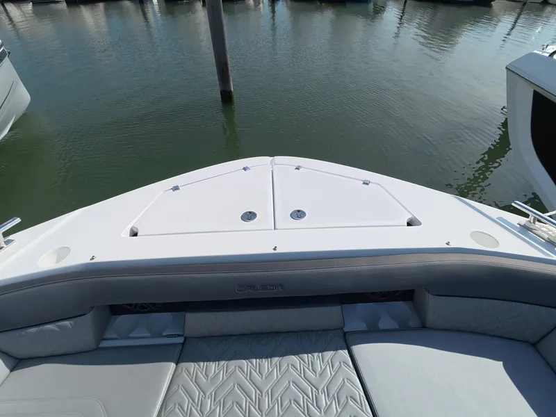 Slide: The Image of Galeon 335 GTO 2027 - 30