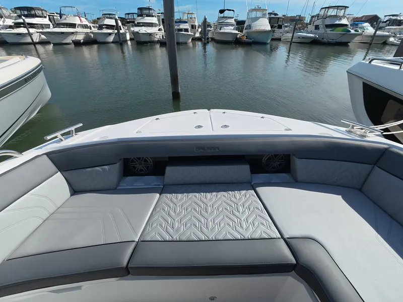 Slide: The Image of Galeon 335 GTO 2027 - 29
