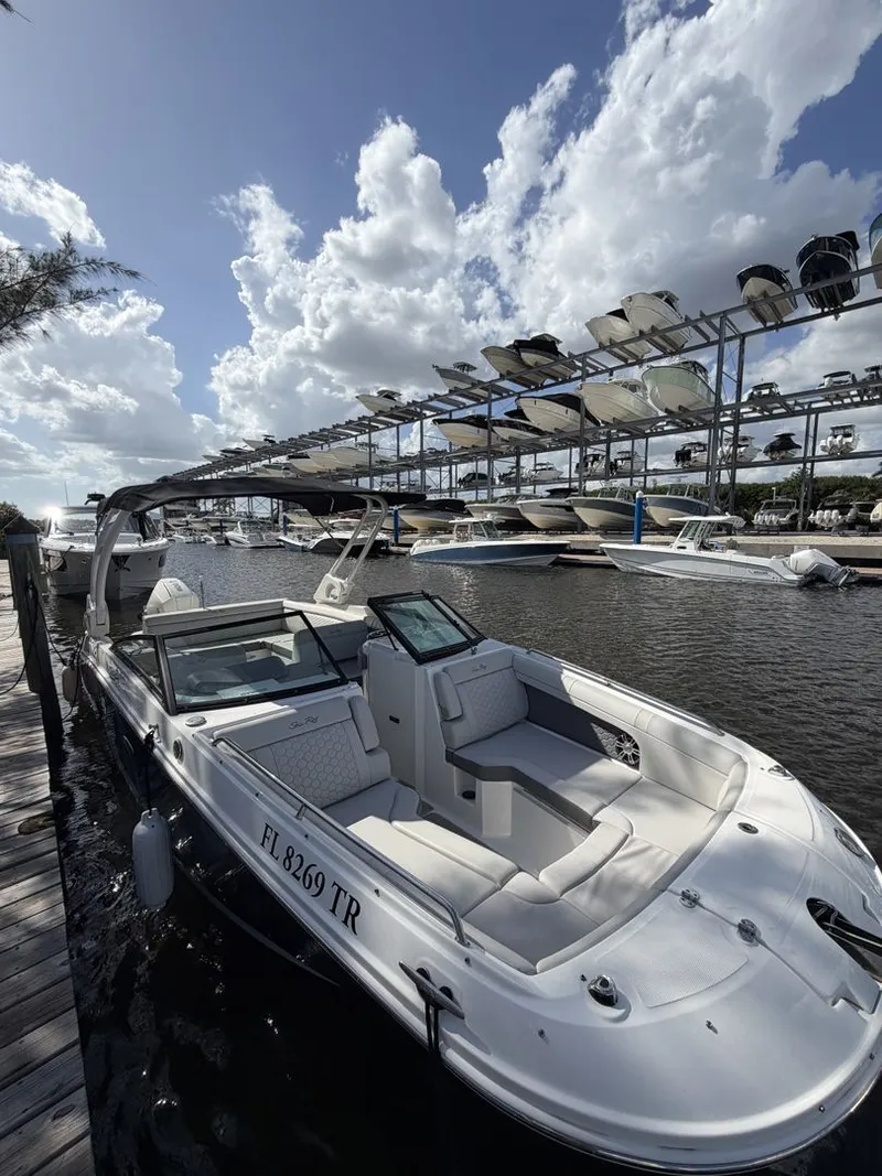 Slide: The Image of 2024 Sea Ray 270 SDX OB outboard motor close-up. - 1