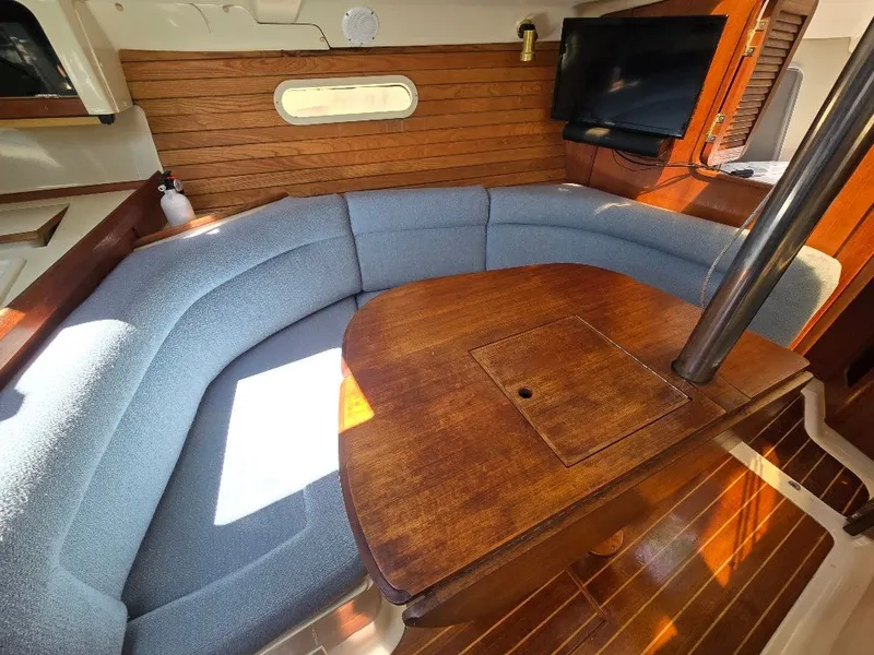 Slide: The Image of Hunter 336 1995 - 11