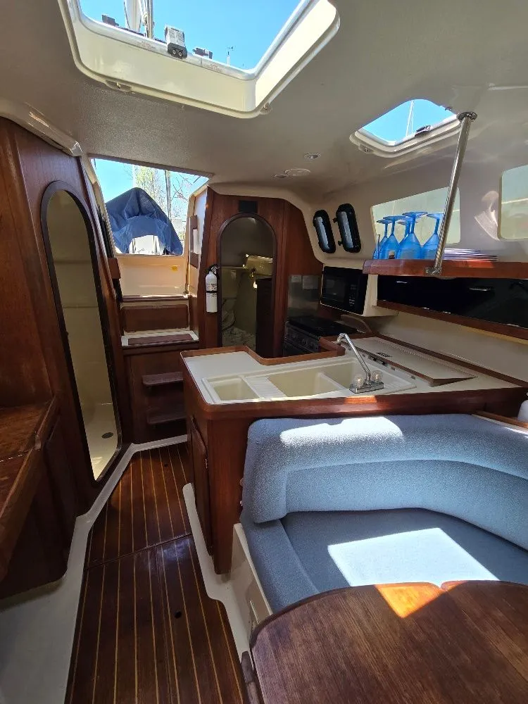 Slide: The Image of Hunter 336 1995 - 13