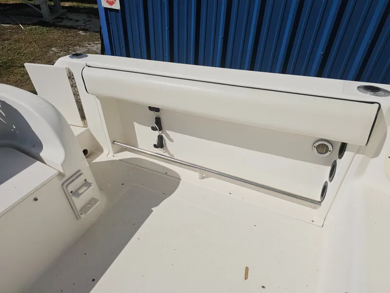 Slide: The Image of Interior view of a 2006 Robalo R265 Walkaround boat. - 10