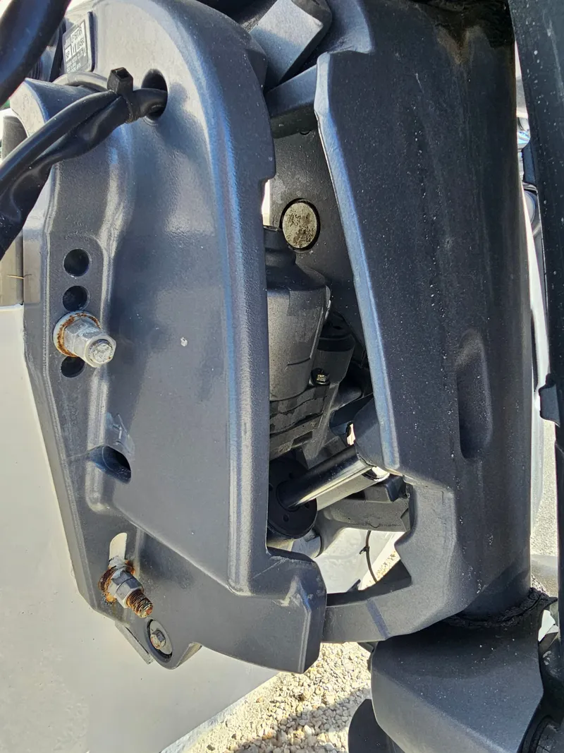 Slide: The Image of Robalo R265 Walkaround 2006 - 50