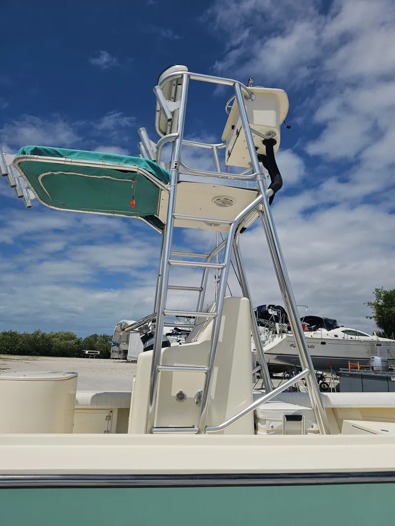 Slide: The Image of 2000 Dorado 23 boat with elevated helm station. - 39