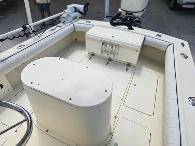 Slide: The Image of Interior view of a 2000 Dorado 23 boat with steering console. - 4