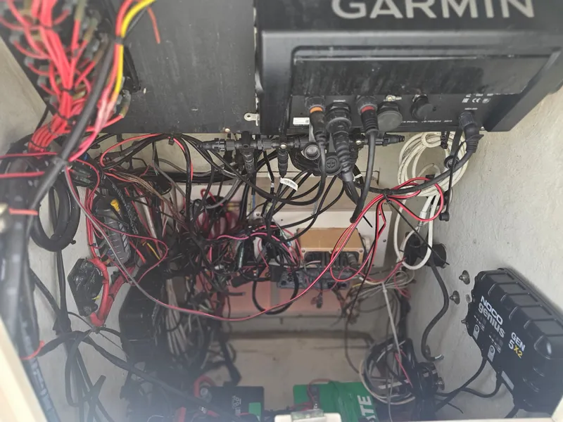 Slide: The Image of Electronics wiring in a 2000 Dorado 23 boat. - 43