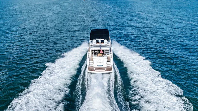 Slide: The Image of Sunseeker Manhattan 52 2018 - 100