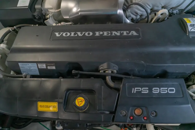 Slide: The Image of Volvo Penta IPS 950 engine in 2018 Sunseeker Manhattan 52 yacht. - 90