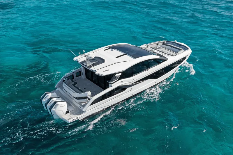 Slide: The Image of Galeon 435 GTO 2027 - 4