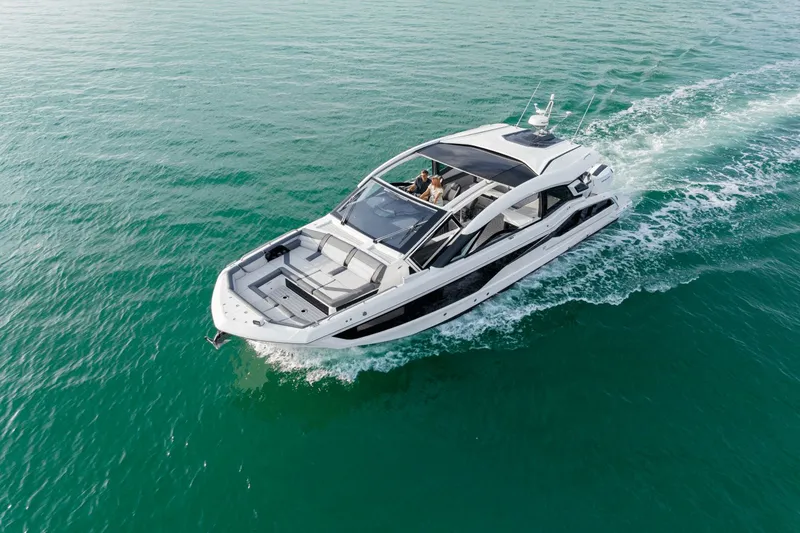 Slide: The Image of Galeon 435 GTO 2027 - 7