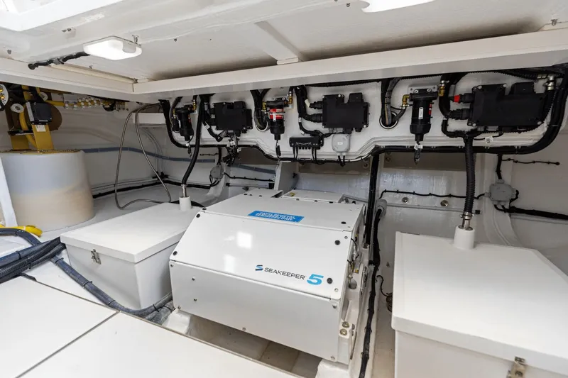 Slide: The Image of Galeon 435 GTO 2027 - 87