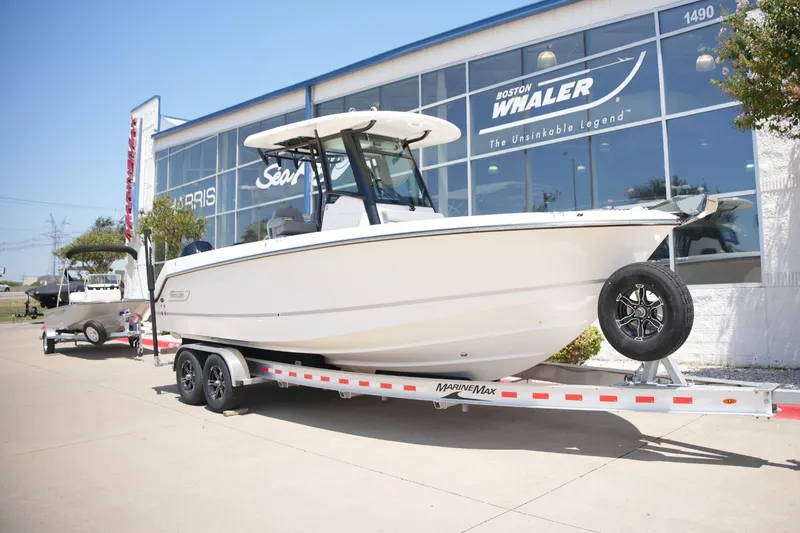 Slide: The Image of Boston Whaler 250 Outrage 2027 - 1