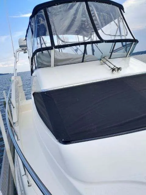 Slide: The Image of Silverton 330 Silverton 2002 - 2