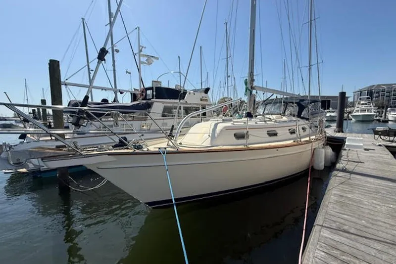 The Image of Island Packet 380 2001 - undefined