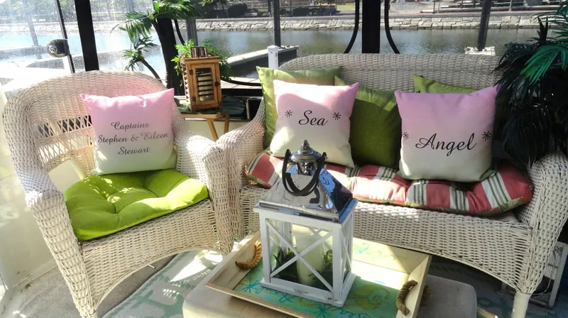 Slide: The Image of Carver Yachts 444 Cockpit Motor Yacht 2003 - 13