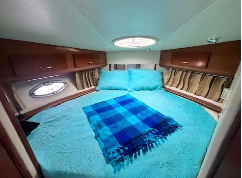 Slide: The Image of Carver Yachts 444 Cockpit Motor Yacht 2003 - 28