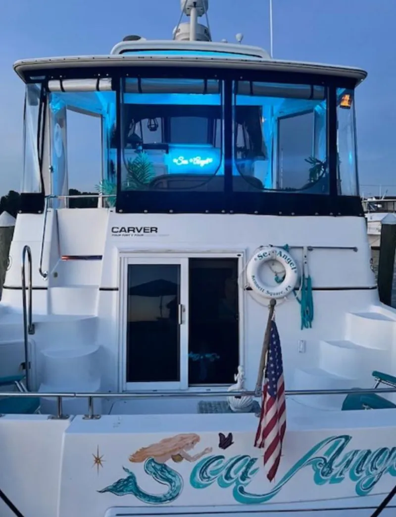 Slide: The Image of Carver Yachts 444 Cockpit Motor Yacht 2003 - 4