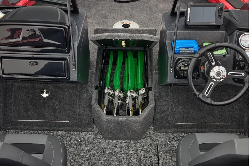 Slide: The Image of Tracker Targa V-18 WT 2026 - 42