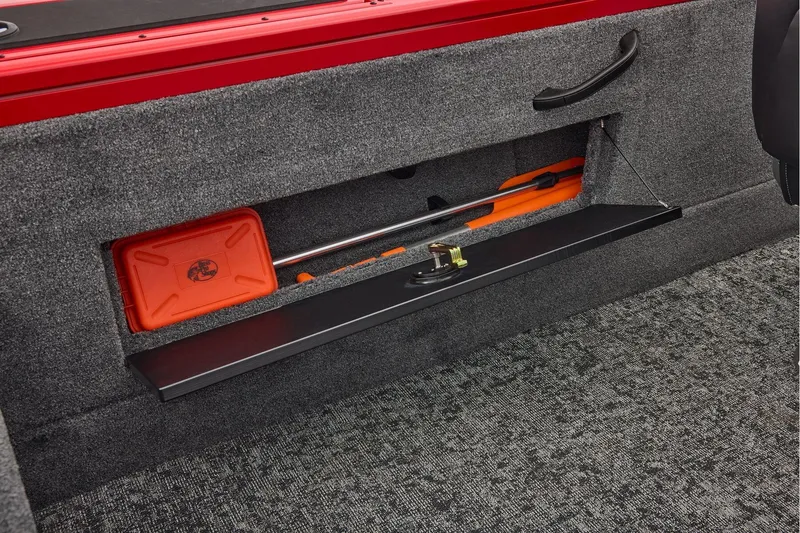 Slide: The Image of Tracker Targa V-18 WT 2026 - 65