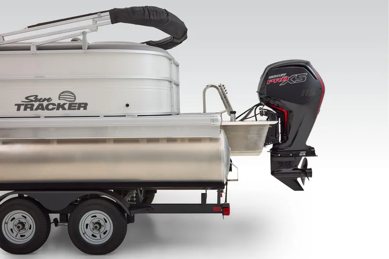 Slide: The Image of Sun Tracker Party Barge 20 DLX 2026 - 60