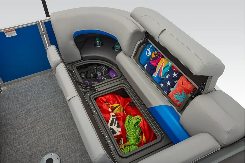 Slide: The Image of Sun Tracker Party Barge 22 RF XP3 2026 - 34