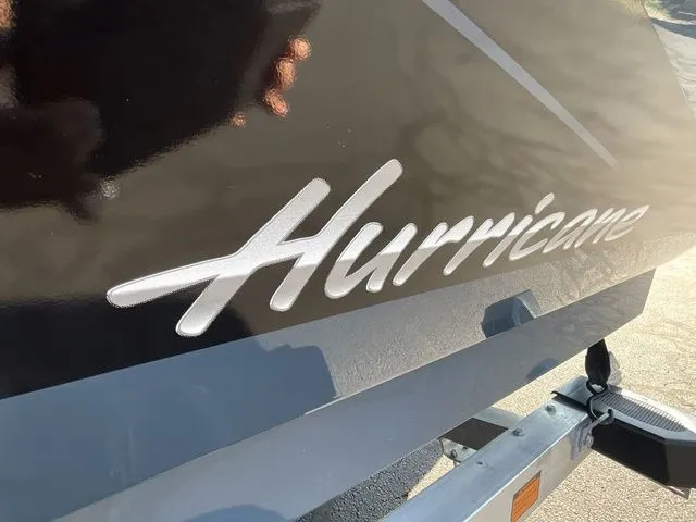 Slide: The Image of Hurricane SunDeck Sport 185 OB 2025 - 20