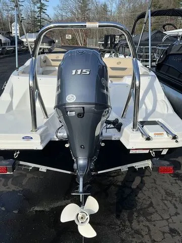 Slide: The Image of Hurricane SunDeck Sport 185 OB 2025 - 6