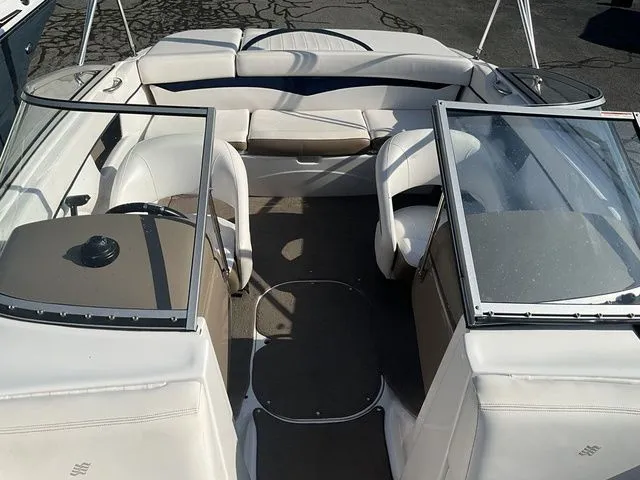 Slide: The Image of Four Winns H200 2008 - 10