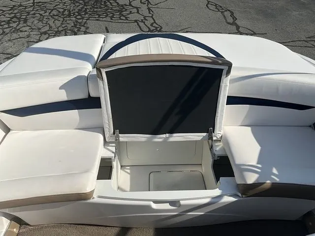 Slide: The Image of Four Winns H200 2008 - 22