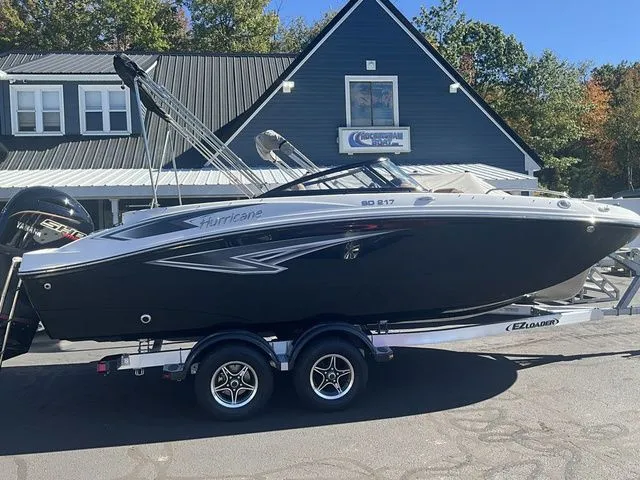 The Image of Hurricane Hurricane Sun Deck 217-OB 2026 - 1