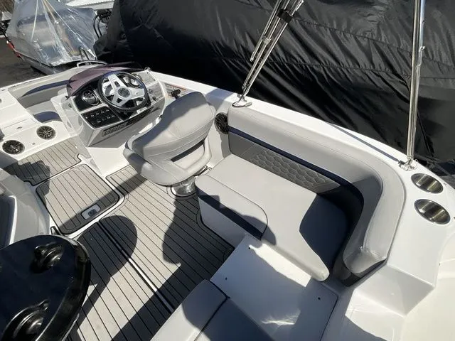 Slide: The Image of Hurricane SunDeck Sport 192 RL OB 2019 - 11