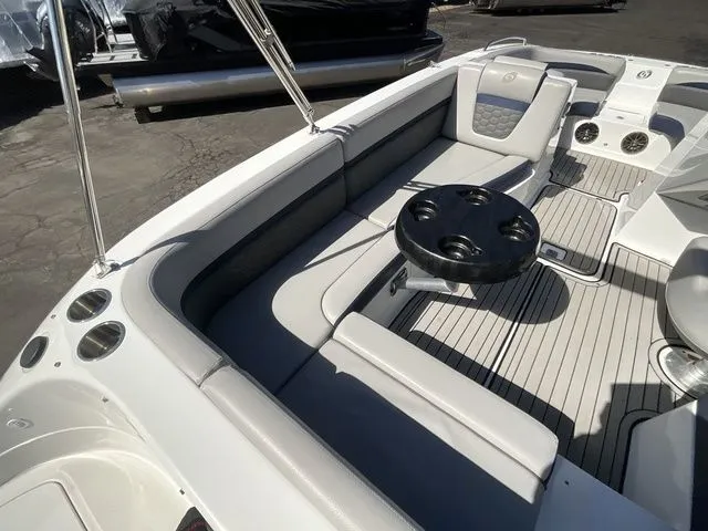 Slide: The Image of Hurricane SunDeck Sport 192 RL OB 2019 - 12