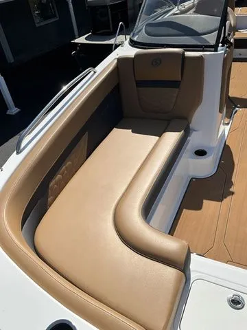 Slide: The Image of Hurricane SunDeck 217 OB 2024 - 10