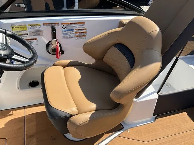 Slide: The Image of Hurricane SunDeck 217 OB 2024 - 33