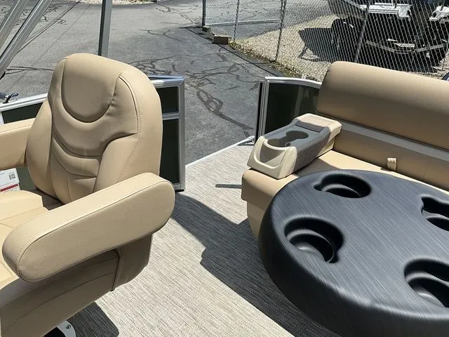 Slide: The Image of Godfrey Xperience EX1880CX 2026 - 14