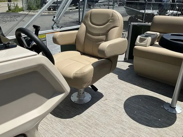 Slide: The Image of Godfrey Xperience EX1880CX 2026 - 20