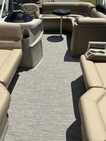 Slide: The Image of Godfrey Xperience EX1880CX 2026 - 6