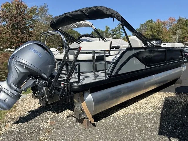 Slide: The Image of Godfrey Sweetwater 2286 SFL 27 in. Package 2026 - 2