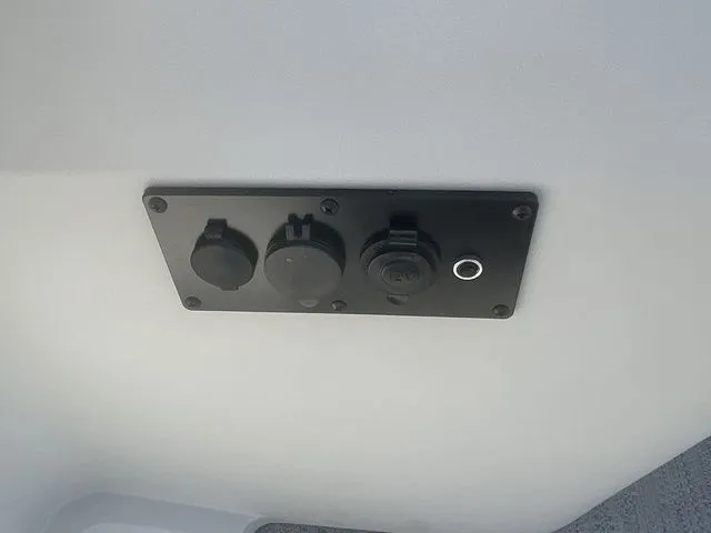 Slide: The Image of Godfrey Sweetwater 2286 SFL 27 in. Package 2026 - 33