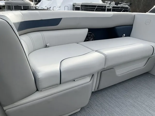 Slide: The Image of Godfrey Sweetwater 2286 SFLC Sport Tube 27 In. Package 2026 - 10