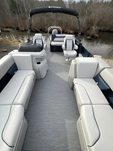 Slide: The Image of Godfrey Sweetwater 2286 SFLC Sport Tube 27 In. Package 2026 - 12