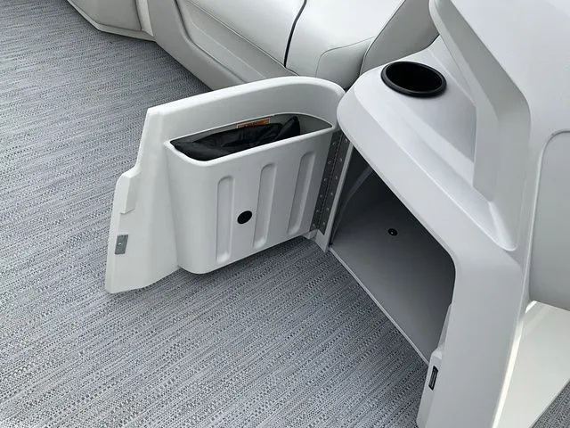 Slide: The Image of Godfrey Sweetwater 2286 SFLC Sport Tube 27 In. Package 2026 - 16