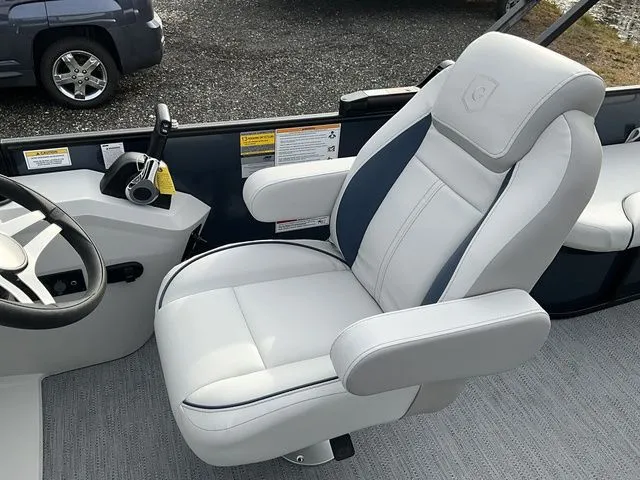 Slide: The Image of Godfrey Sweetwater 2286 SFLC Sport Tube 27 In. Package 2026 - 19