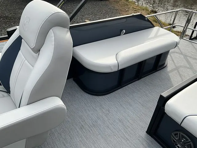 Slide: The Image of Godfrey Sweetwater 2286 SFLC Sport Tube 27 In. Package 2026 - 20