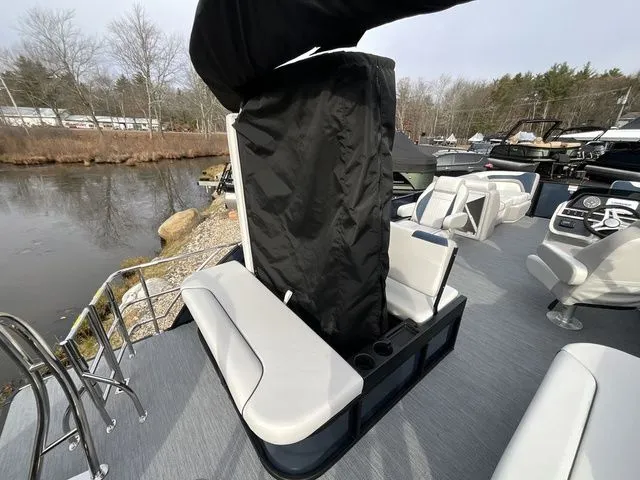 Slide: The Image of Godfrey Sweetwater 2286 SFLC Sport Tube 27 In. Package 2026 - 29