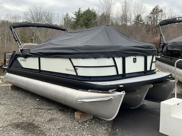 Slide: The Image of Godfrey Sweetwater 2286 SFLC Sport Tube 27 In. Package 2026 - 36