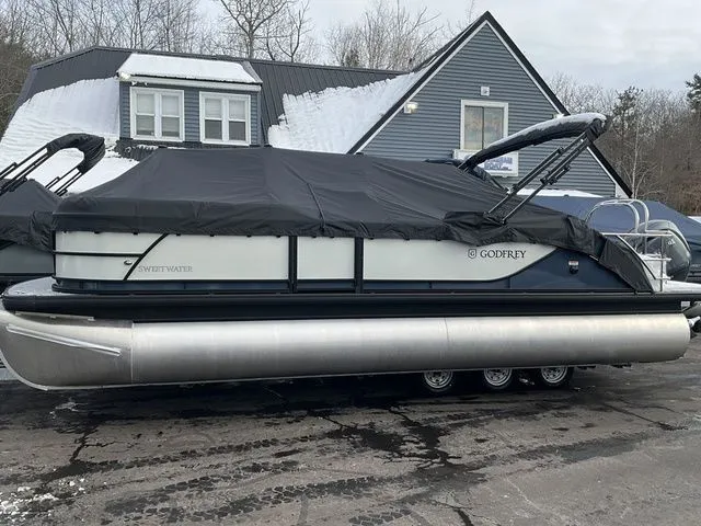 Slide: The Image of Godfrey Sweetwater 2286 SFLC Sport Tube 27 In. Package 2026 - 39