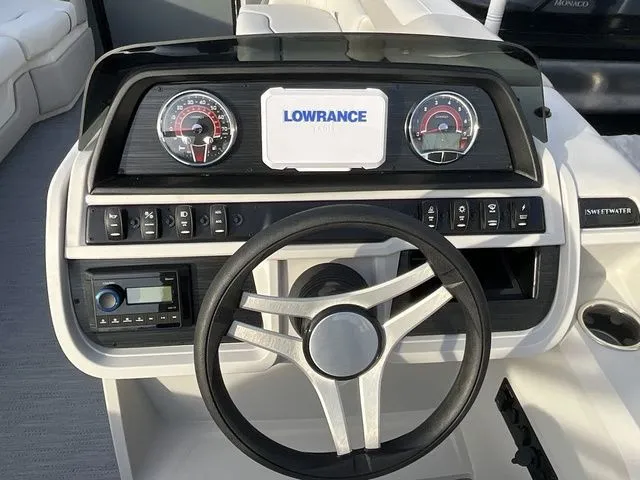 Slide: The Image of Godfrey Sweetwater 2286 SB 27" Impact Center Tube Package 2026 - 23