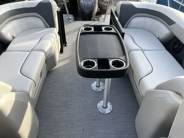 Slide: The Image of Godfrey Sweetwater 2286 SB 27" Impact Center Tube Package 2026 - 27